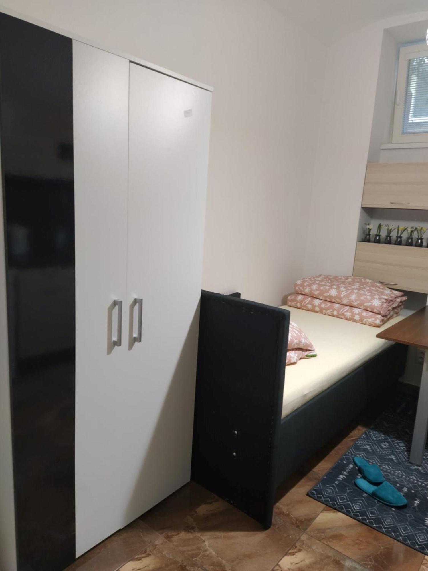 Studio12 Apartment *